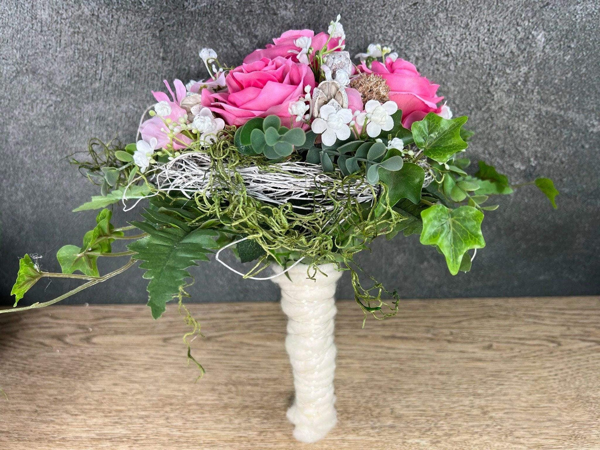 Grabgesteck Grabschmuck Grabvase Grabstrauß Rose HortensieGrabdekoration Grabschmuck Allerheiligen – handgemacht aus Seiden- und Kunstblumen, langlebig & pflegeleicht von SarahsFlowerStudio