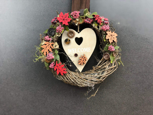 Türkranz 22cm Türdeko Türschmuck Herz Welcome Modern Tür Schmuck Herbst herbstlich ganzjährig Herbst – handgemacht aus Seiden- und Kunstblumen, langlebig & pflegeleicht von SarahsFlowerStudio