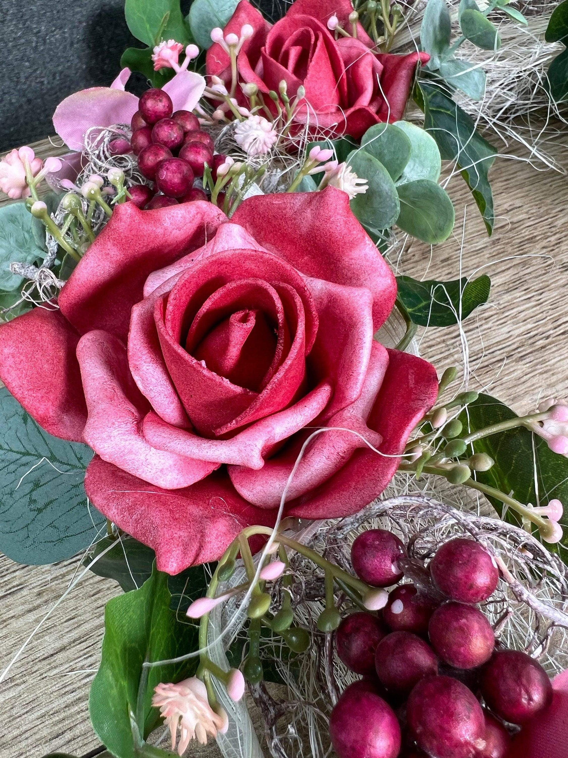 Autoschmuck Set 3 Teilig Herz und Schleifen Rose Eukalyptus Autodekoration Autoblumenschmuck Gesteck Hochzeit Kutsche Schmuck Wedding – handgemacht aus Seiden- und Kunstblumen, langlebig & pflegeleicht von SarahsFlowerStudio