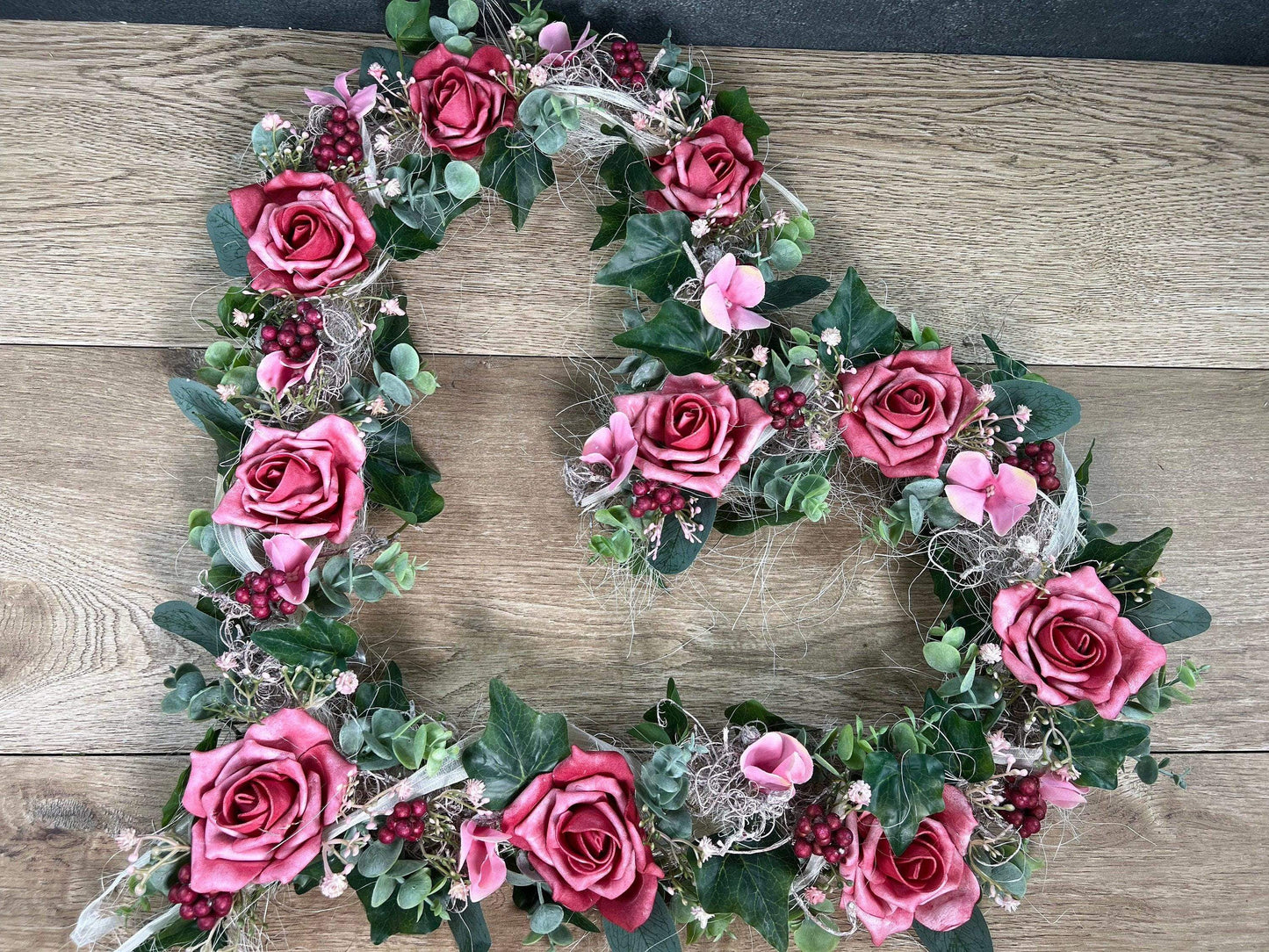 Autoschmuck Set 3 Teilig Herz und Schleifen Rose Eukalyptus Autodekoration Autoblumenschmuck Gesteck Hochzeit Kutsche Schmuck Wedding – handgemacht aus Seiden- und Kunstblumen, langlebig & pflegeleicht von SarahsFlowerStudio