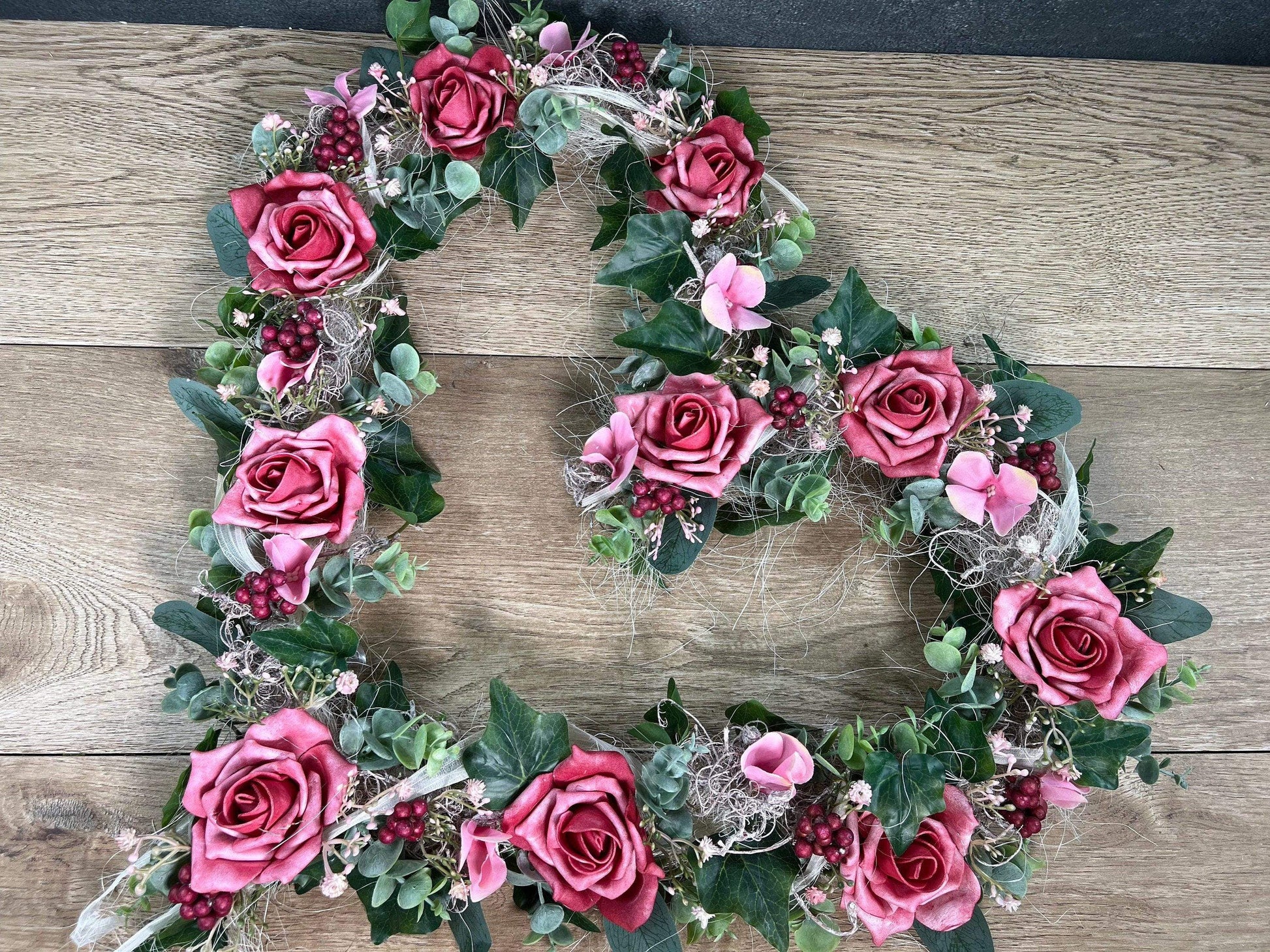 Autoschmuck Set 3 Teilig Herz und Schleifen Rose Eukalyptus Autodekoration Autoblumenschmuck Gesteck Hochzeit Kutsche Schmuck Wedding – handgemacht aus Seiden- und Kunstblumen, langlebig & pflegeleicht von SarahsFlowerStudio