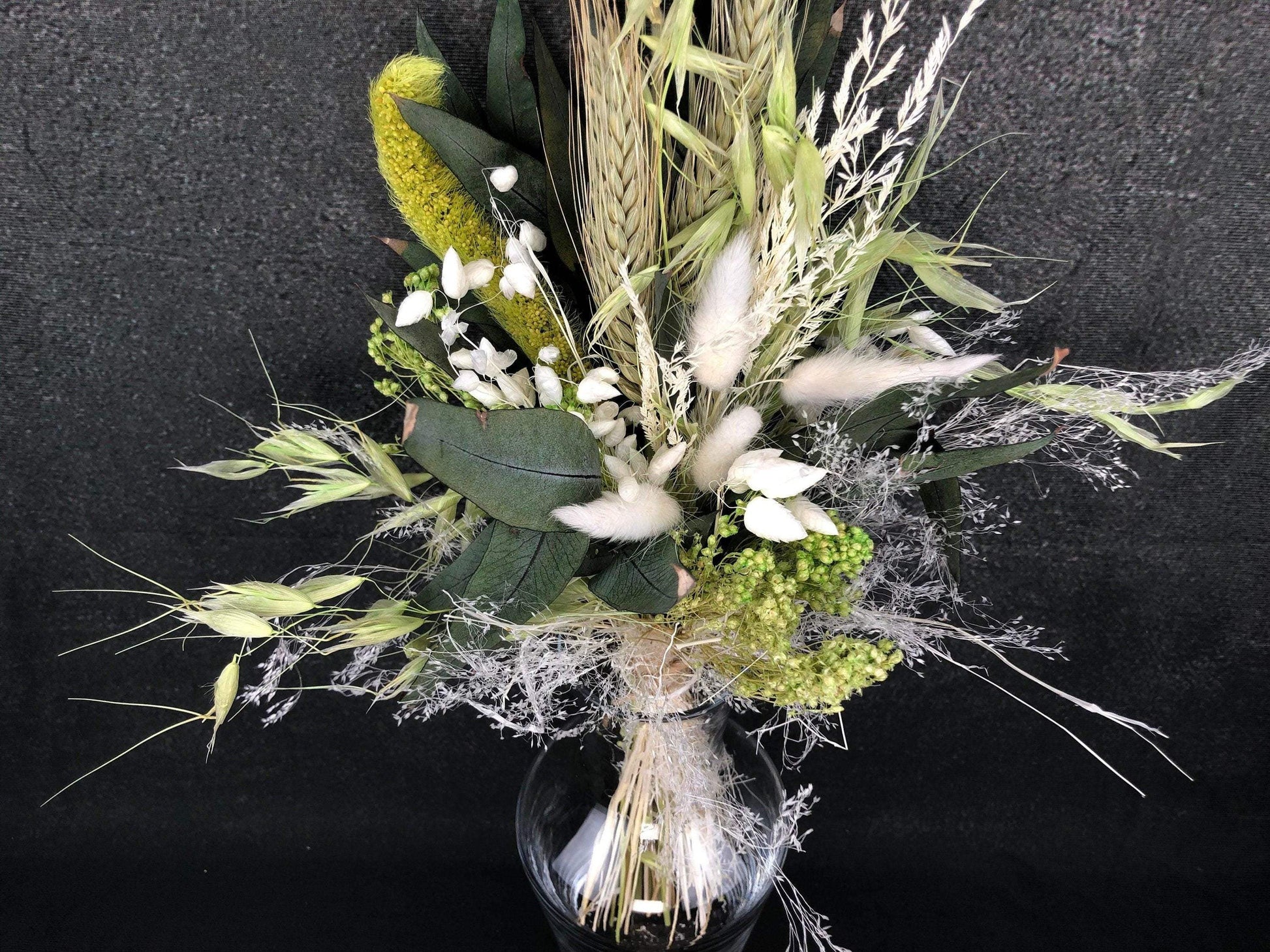 Trockenblumenstrauß Strauß Gräser mit Exoten Eukalyptus Gräser Trockenblumen Trockenmaterial Natur natürlich dried bouquet dried Flowers – handgemacht aus Seiden- und Kunstblumen, langlebig & pflegeleicht von SarahsFlowerStudio
