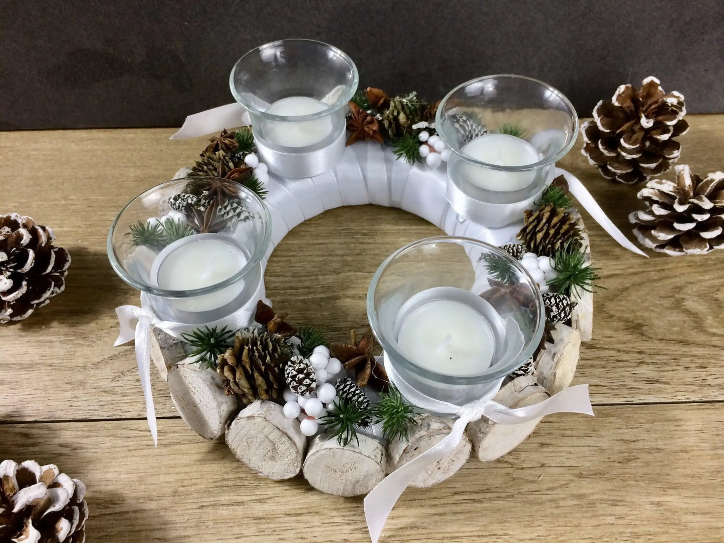 Adventskranz Wunschfarbe Zapfen Birke Wunschfarbe Teelicht Anis Zimt – handgemacht aus Seiden- und Kunstblumen, langlebig & pflegeleicht von SarahsFlowerStudio