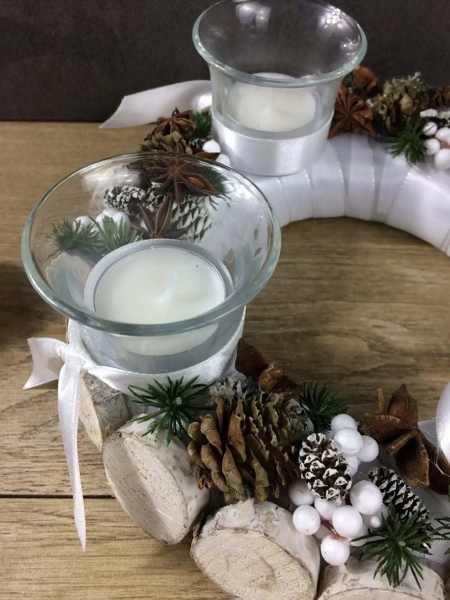 Adventskranz Wunschfarbe Zapfen Birke Wunschfarbe Teelicht Anis Zimt – handgemacht aus Seiden- und Kunstblumen, langlebig & pflegeleicht von SarahsFlowerStudio