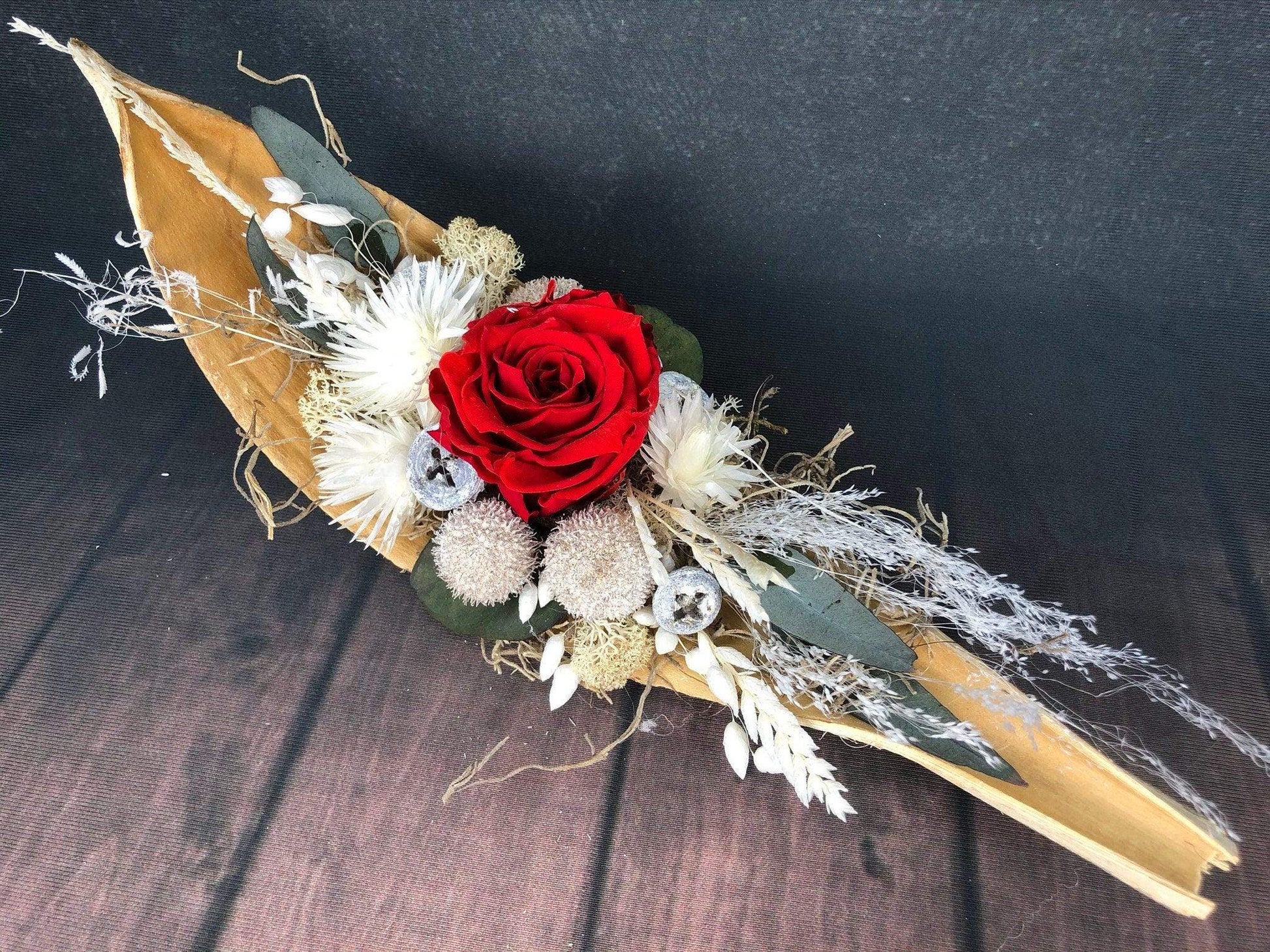 Tischgesteck Tischdeko Deko Gefriergetrocknet Rose Gräser Trockenblumen Trockenmaterial Natur natürlich dried bouquet dried Flowers – handgemacht aus Seiden- und Kunstblumen, langlebig & pflegeleicht von SarahsFlowerStudio