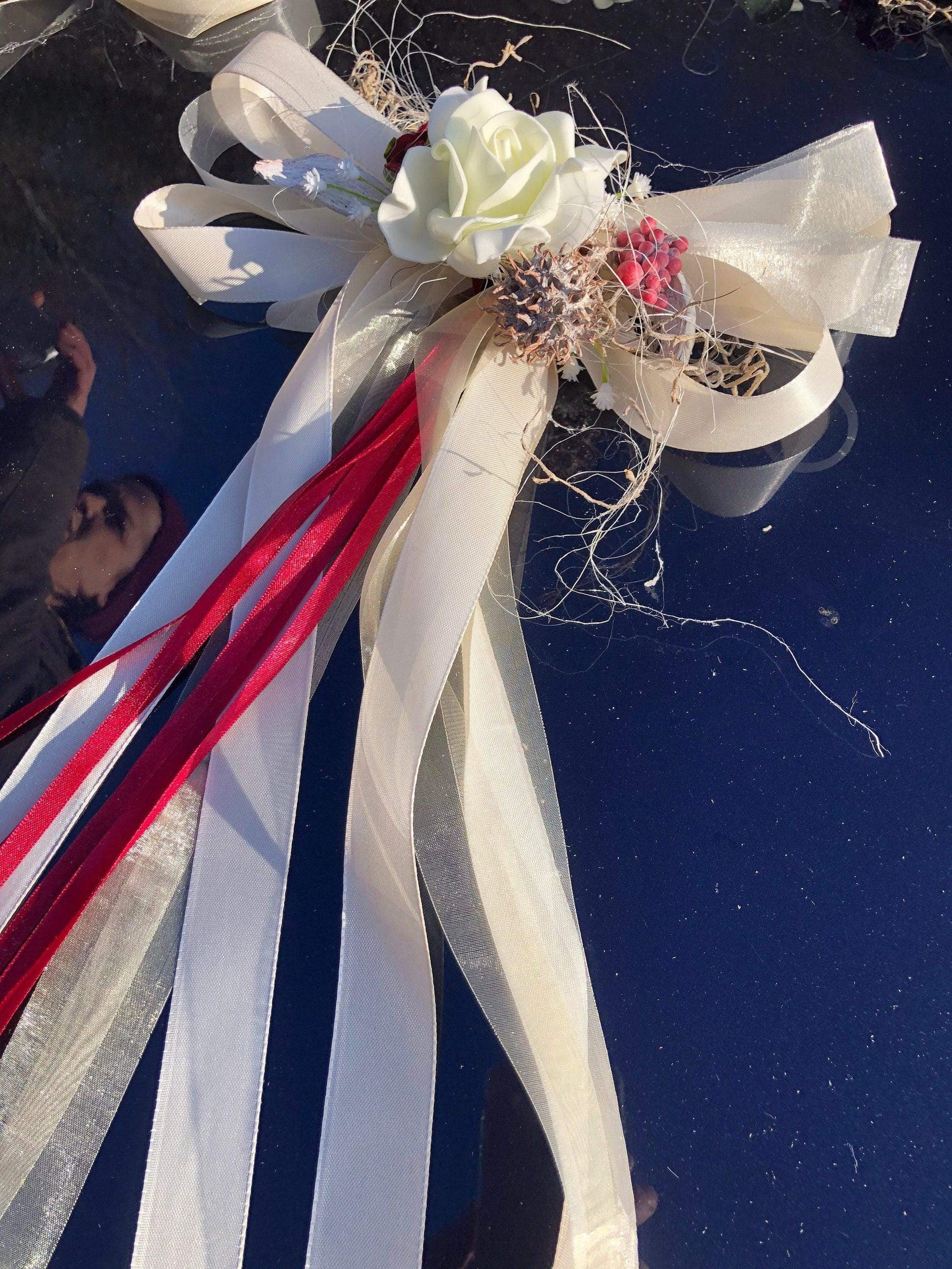 Autoschmuck Set 3 Teilig Gesteck und Schleifen Autodekoration Hochzeit Rose Efeu Schleife Schleifen Dekoration Hochzeit – handgemacht aus Seiden- und Kunstblumen, langlebig & pflegeleicht von SarahsFlowerStudio