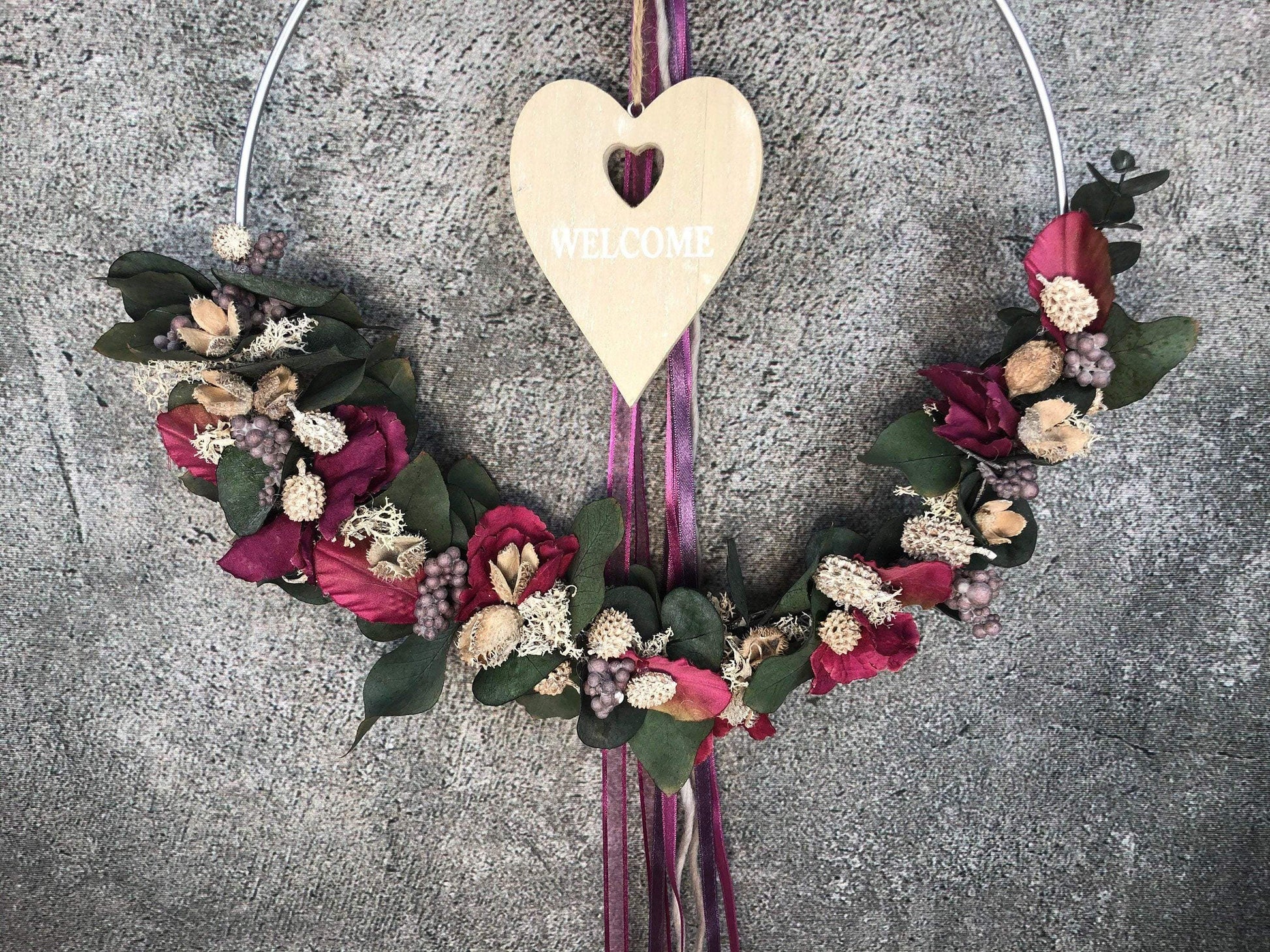 Türkranz Welcome Herz Kranz Ring Eukalyptus Hortensie Zapfen Wandkranz Trockenblumen Natur natürlich Hoop Herbst Herbstlich – handgemacht aus Seiden- und Kunstblumen, langlebig & pflegeleicht von SarahsFlowerStudio