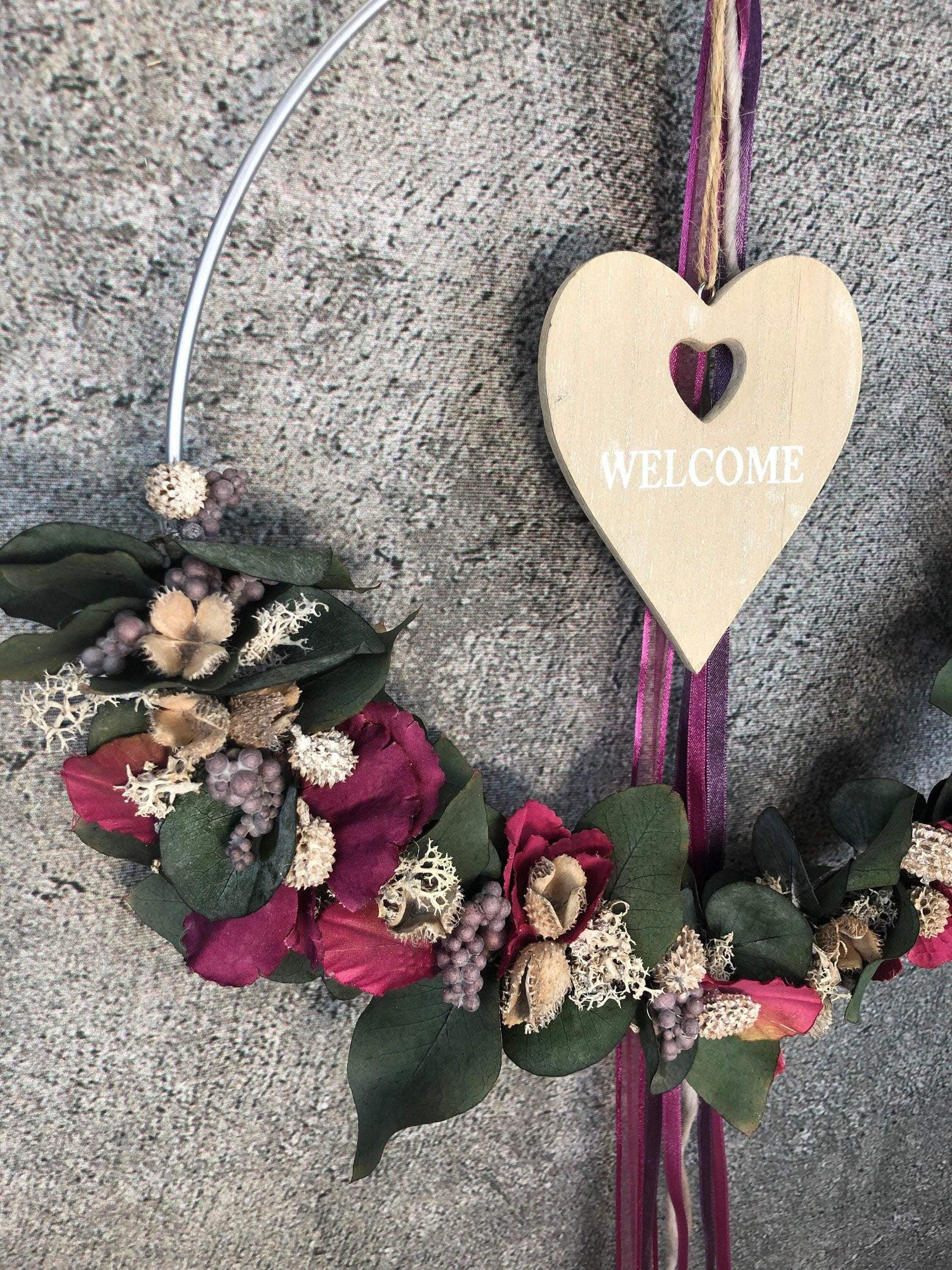 Türkranz Welcome Herz Kranz Ring Eukalyptus Hortensie Zapfen Wandkranz Trockenblumen Natur natürlich Hoop Herbst Herbstlich – handgemacht aus Seiden- und Kunstblumen, langlebig & pflegeleicht von SarahsFlowerStudio