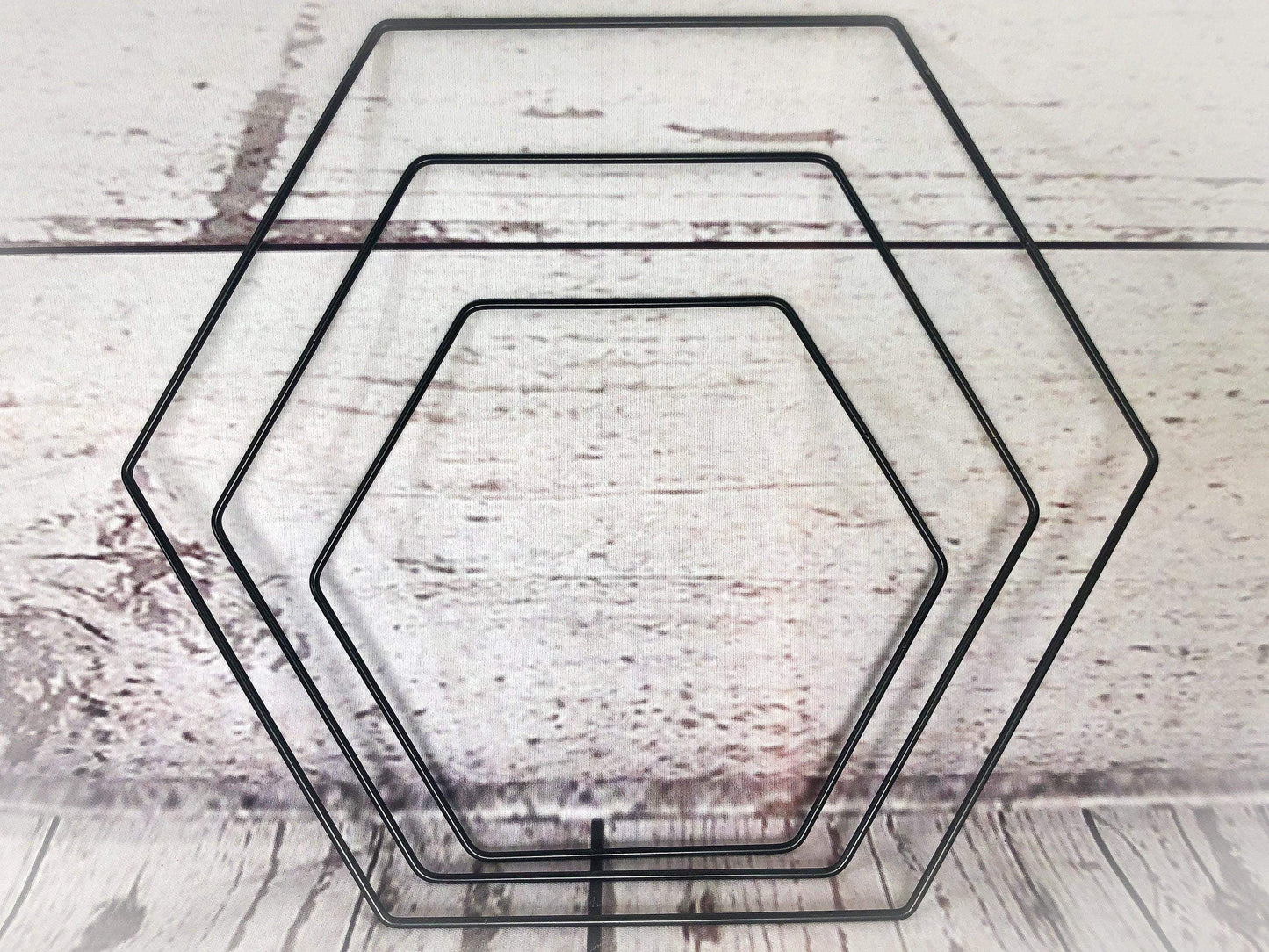 Hexagon Sechseck Metallring Ring Bastelring Basteln Metallhexagon Traumfänger Makramee Trockenblumen – handgemacht aus Seiden- und Kunstblumen, langlebig & pflegeleicht von SarahsFlowerStudio