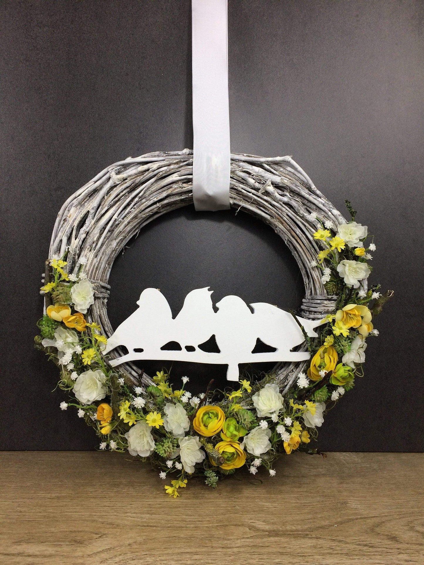 Türkranz 35cm Türdeko Türschmuck Vogel Vögel Hortensie Rosen Schleierkraut ZweigeModern ganzjährig Tür Schmuck Herbst – handgemacht aus Seiden- und Kunstblumen, langlebig & pflegeleicht von SarahsFlowerStudio