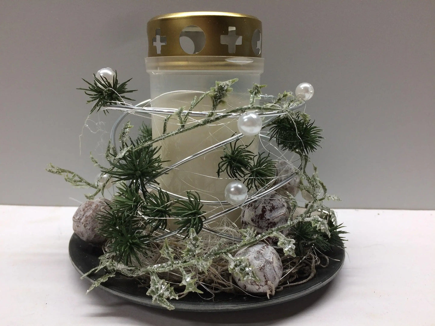 Grabgesteck Florales Windlicht Allerheiligen mit Kerze 20cm Grabdeko Grabdekoration – handgemacht aus Seiden- und Kunstblumen, langlebig & pflegeleicht von SarahsFlowerStudio
