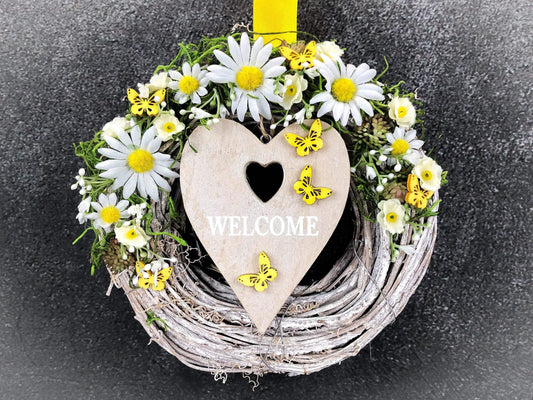 Türkranz Türdeko Türschmuck Herz Welcome Modern ganzjährig Tür Schmuck Schmetterling Herbst – handgemacht aus Seiden- und Kunstblumen, langlebig & pflegeleicht von SarahsFlowerStudio