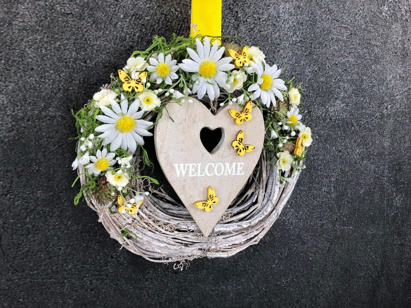 Türkranz Türdeko Türschmuck Herz Welcome Modern ganzjährig Tür Schmuck Schmetterling Herbst – handgemacht aus Seiden- und Kunstblumen, langlebig & pflegeleicht von SarahsFlowerStudio