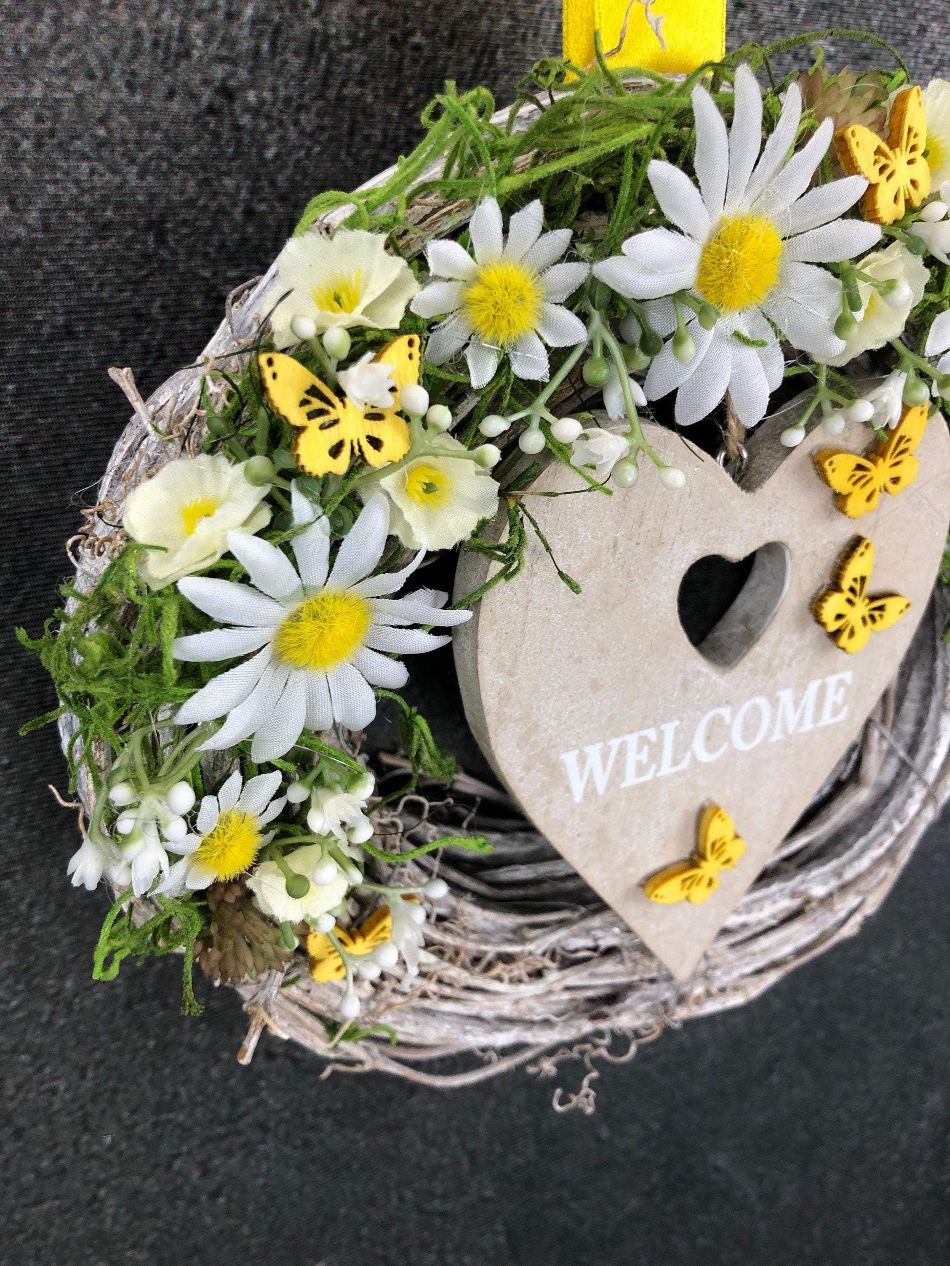 Türkranz Türdeko Türschmuck Herz Welcome Modern ganzjährig Tür Schmuck Schmetterling Herbst – handgemacht aus Seiden- und Kunstblumen, langlebig & pflegeleicht von SarahsFlowerStudio