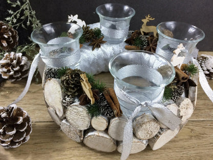 Adventskranz Wunschfarbe Hirsch Zapfen Birke Wunschfarbe Teelicht Anis Zimt – handgemacht aus Seiden- und Kunstblumen, langlebig & pflegeleicht von SarahsFlowerStudio