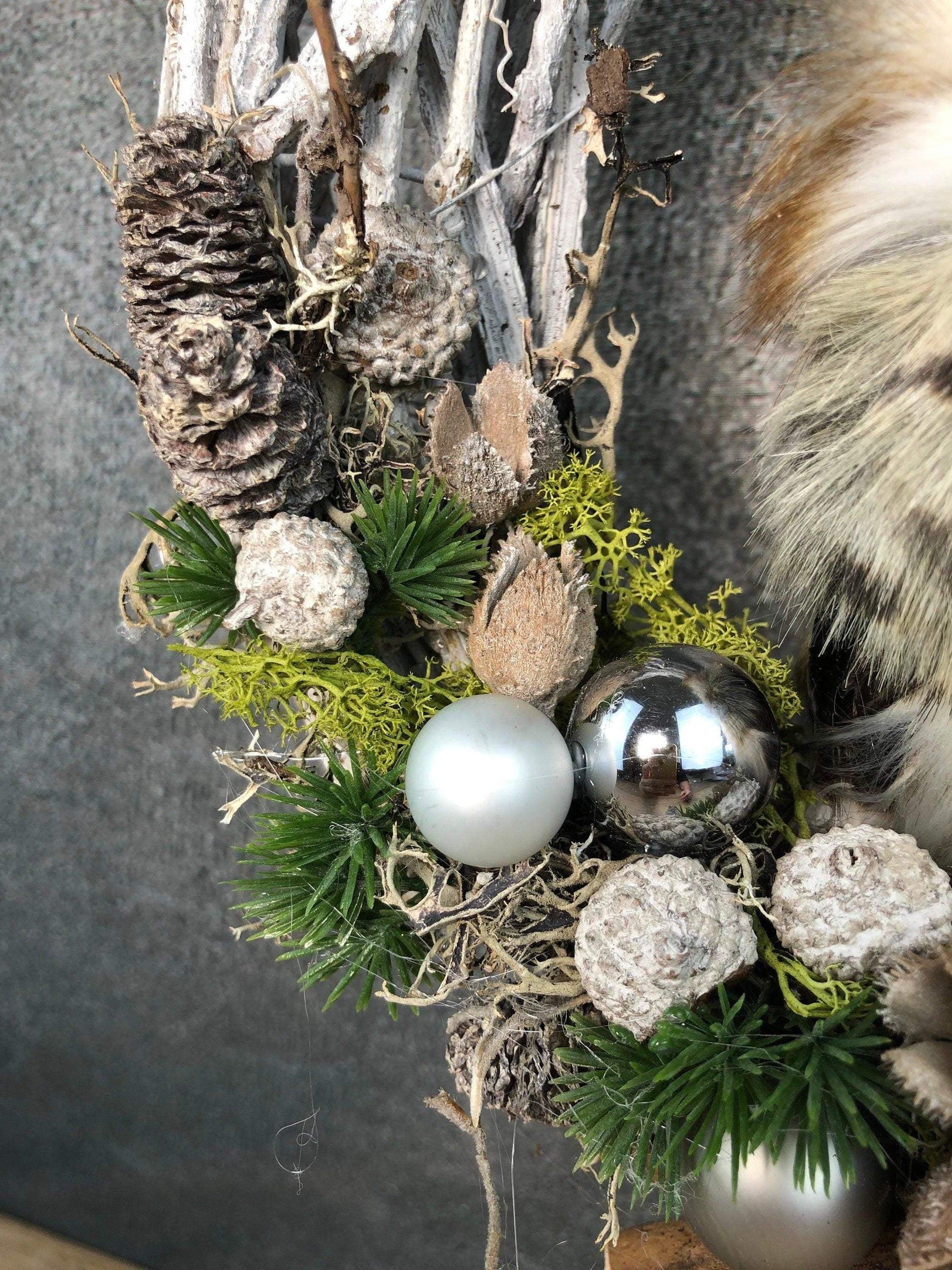 Advent Türkranz Türdeko Türschmuck Weihnachten Eule Kautz Moos Weide Zapfen mit LED – handgemacht aus Seiden- und Kunstblumen, langlebig & pflegeleicht von SarahsFlowerStudio