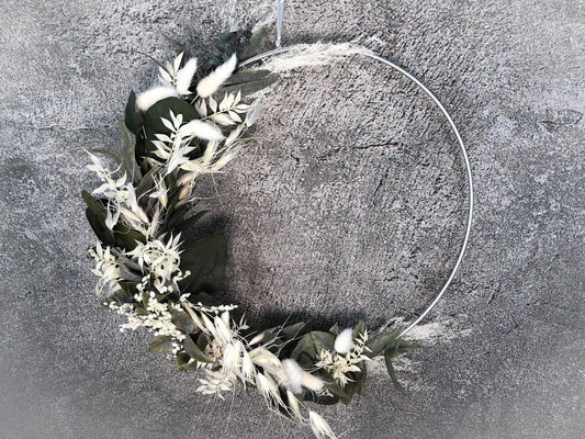 Türkranz Kranz Ring Eukalyptus Gräser Wandkranz Trockenblumen Natur natürlich Hoop Herbst Herbstlich – handgemacht aus Seiden- und Kunstblumen, langlebig & pflegeleicht von SarahsFlowerStudio