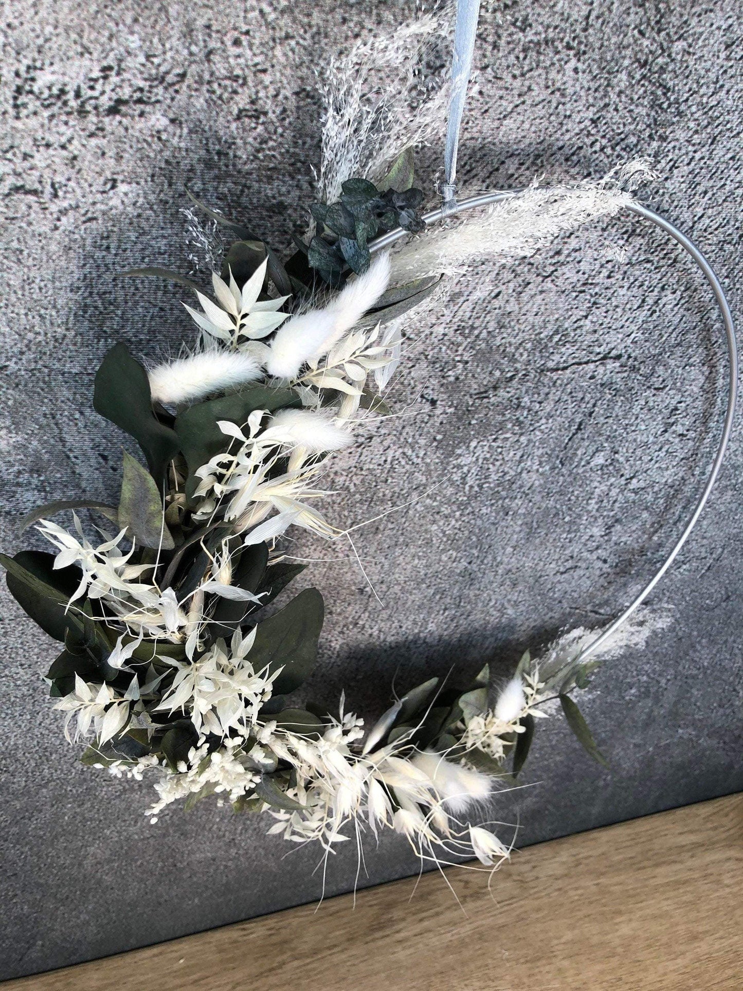 Türkranz Kranz Ring Eukalyptus Gräser Wandkranz Trockenblumen Natur natürlich Hoop Herbst Herbstlich – handgemacht aus Seiden- und Kunstblumen, langlebig & pflegeleicht von SarahsFlowerStudio