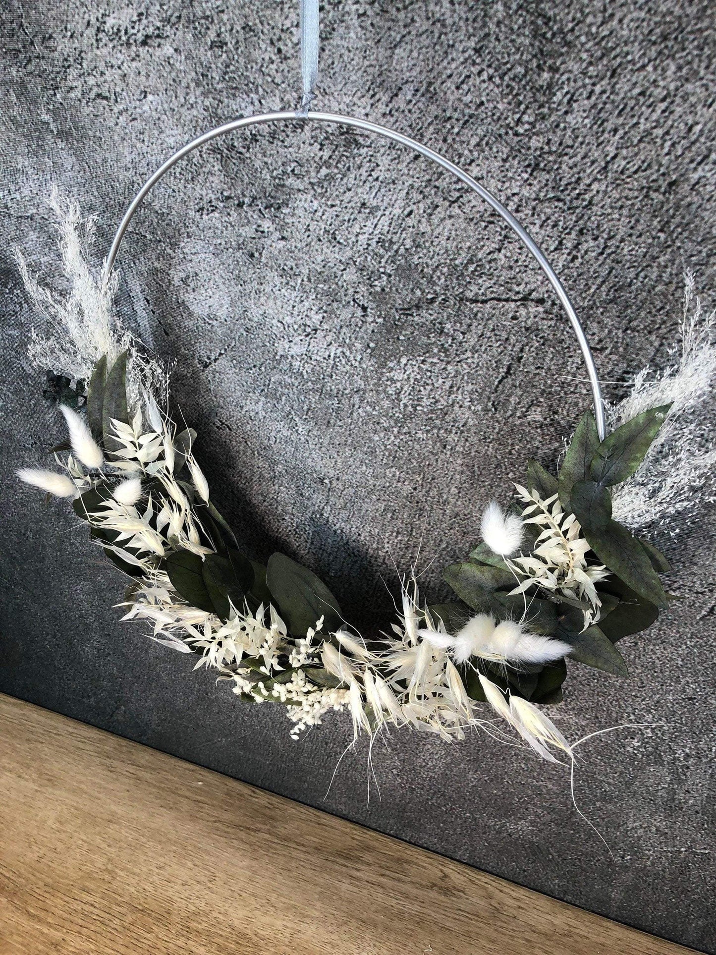 Türkranz Kranz Ring Eukalyptus Gräser Wandkranz Trockenblumen Natur natürlich Hoop Herbst Herbstlich – handgemacht aus Seiden- und Kunstblumen, langlebig & pflegeleicht von SarahsFlowerStudio