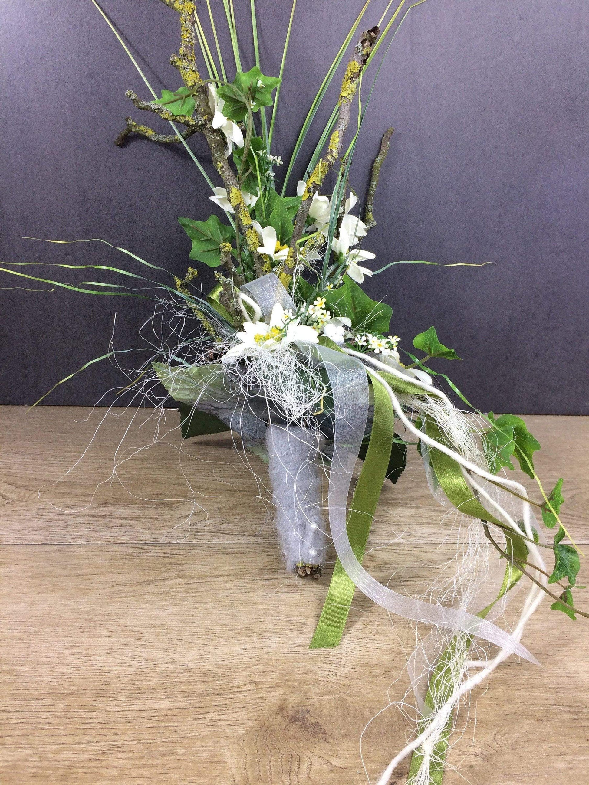 Seidenblumen Arrangement Bodenvase – Edelweiß Zapfen Efeu langlebig – Seidenblumen – SarahsFlowerStudio