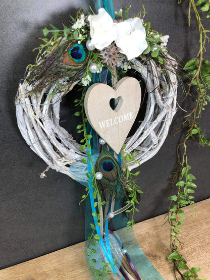 Türkranz Türdeko Türschmuck Modern Ganzjährig Pfauenfeder Pfau Pfauenauge Tür Schmuck Herbst – handgemacht aus Seiden- und Kunstblumen, langlebig & pflegeleicht von SarahsFlowerStudio