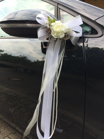 Autoschmuck Set 3 Teilig Herz und Schleifen Autodekoration Autoblumenschmuck Gesteck Hochzeit Kutschen Schmuck Kutschendeko Kutsche Wedding – handgemacht aus Seiden- und Kunstblumen, langlebig & pflegeleicht von SarahsFlowerStudio