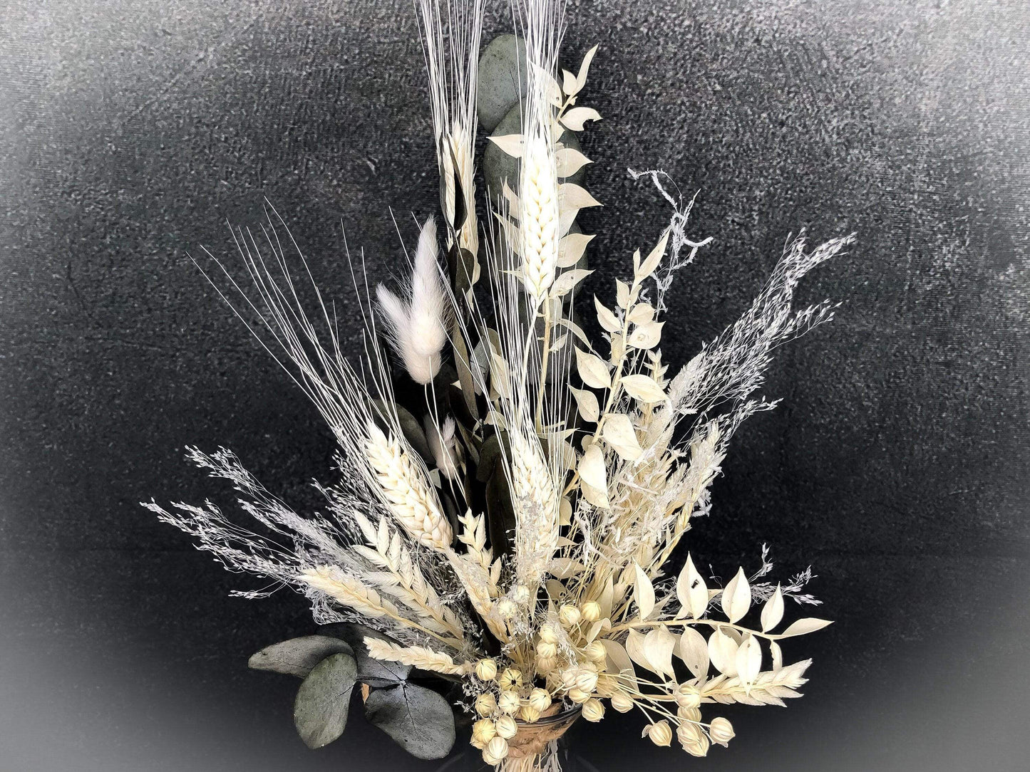 Trockenblumenstrauß Strauß Gräser mit Exoten Eukalyptus Gräser Trockenblumen Trockenmaterial Natur natürlich dried bouquet dried Flowers – handgemacht aus Seiden- und Kunstblumen, langlebig & pflegeleicht von SarahsFlowerStudio