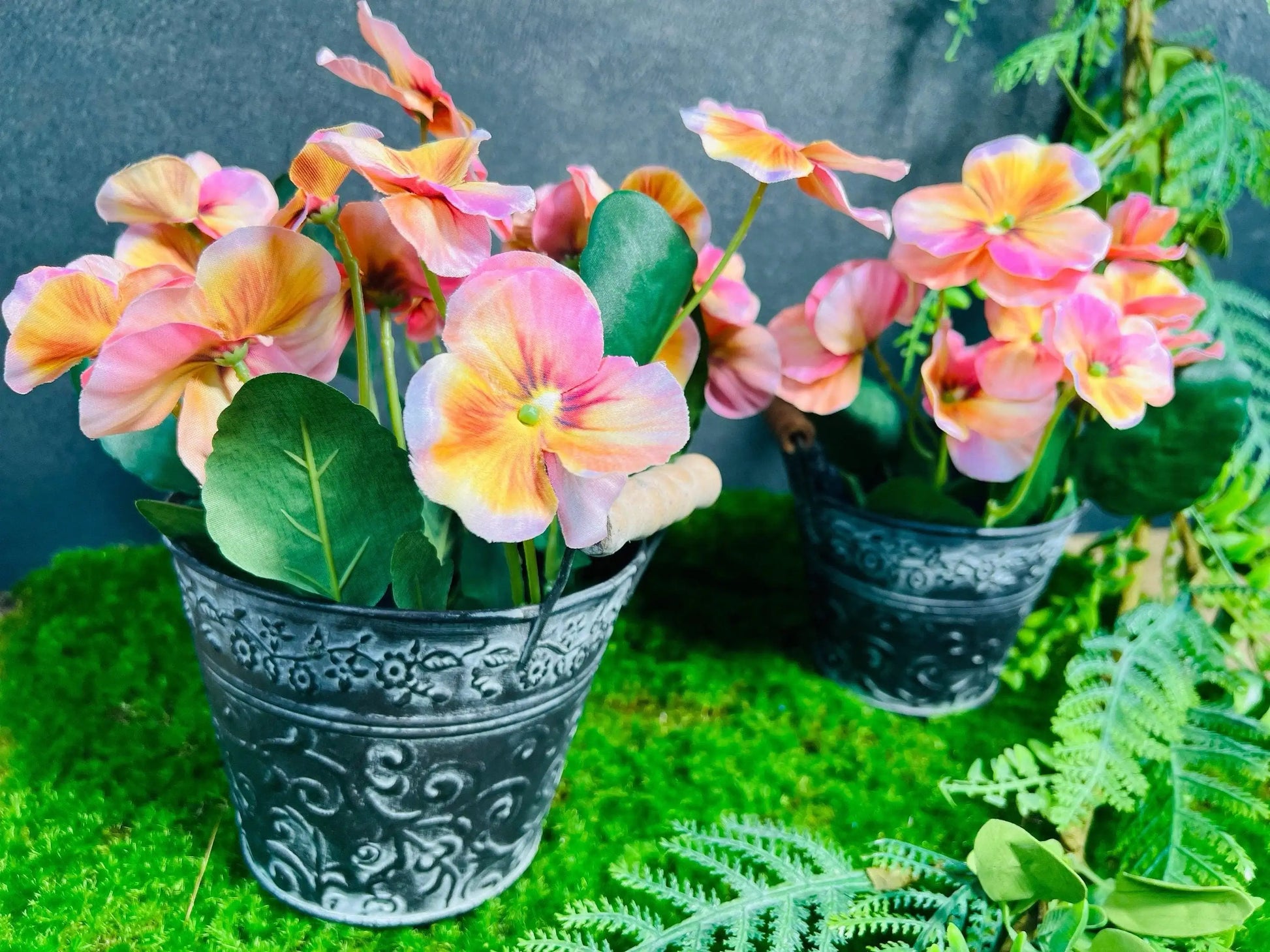 Stiefmütterchen Veilchen Viola Hornveilchen real touch Seidenblumen künstliche künstlich Faux Flower Pick – handgemacht aus Seiden- und Kunstblumen, langlebig & pflegeleicht von SarahsFlowerStudio