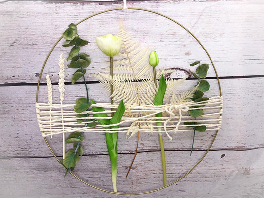 Trockenblumen Türkranz Eukalyptus Wunschfarbe – handgefertigt – Seidenblumen & Kunstblumen – SarahsFlowerStudio