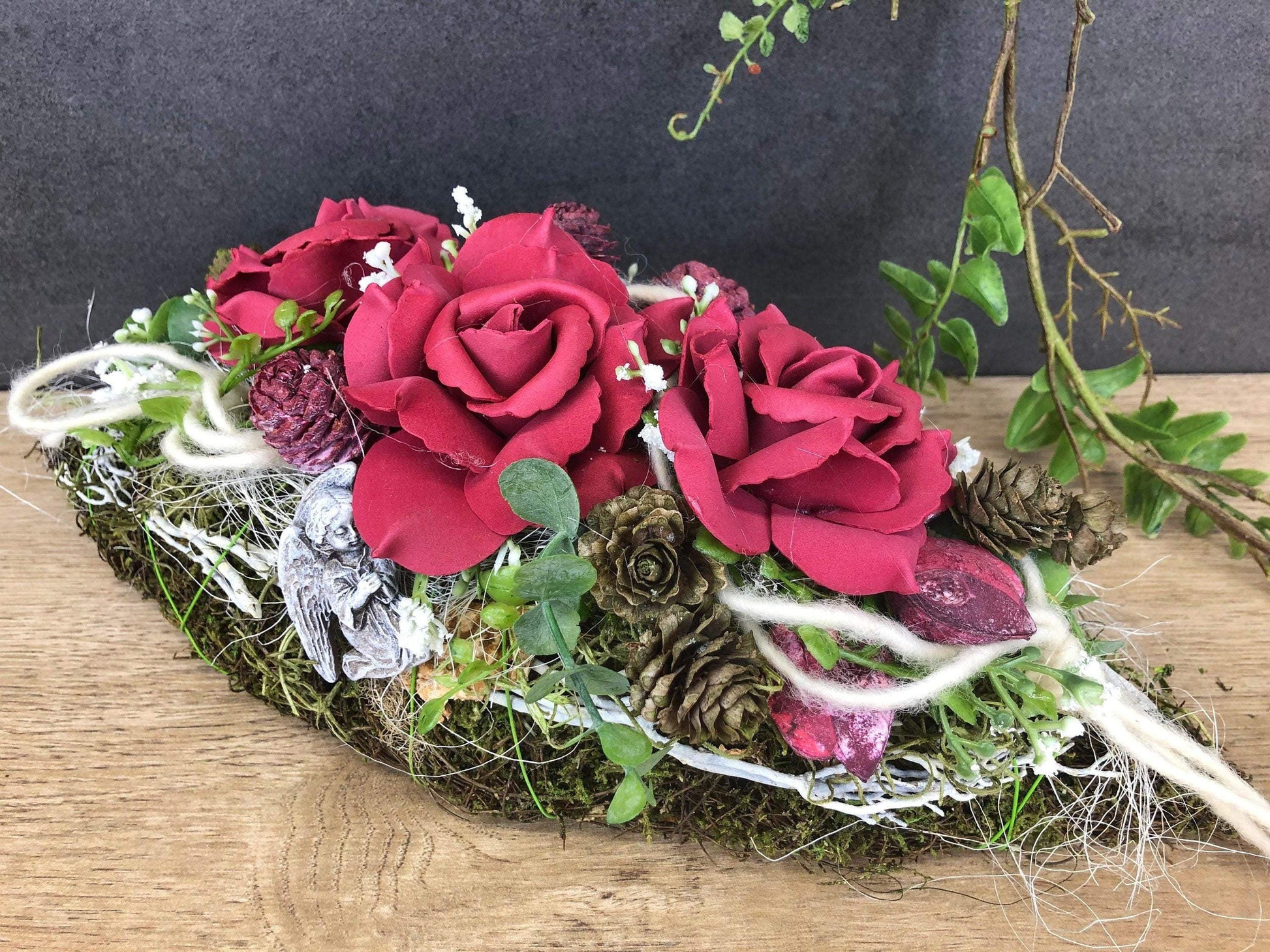 Grabgesteck Grabschmuck 35cm Grabdeko Grabdekoration – handgemacht aus Seiden- und Kunstblumen, langlebig & pflegeleicht von SarahsFlowerStudio