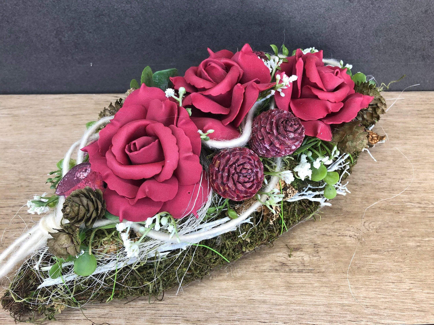 Grabgesteck Grabschmuck 35cm Grabdeko Grabdekoration – handgemacht aus Seiden- und Kunstblumen, langlebig & pflegeleicht von SarahsFlowerStudio