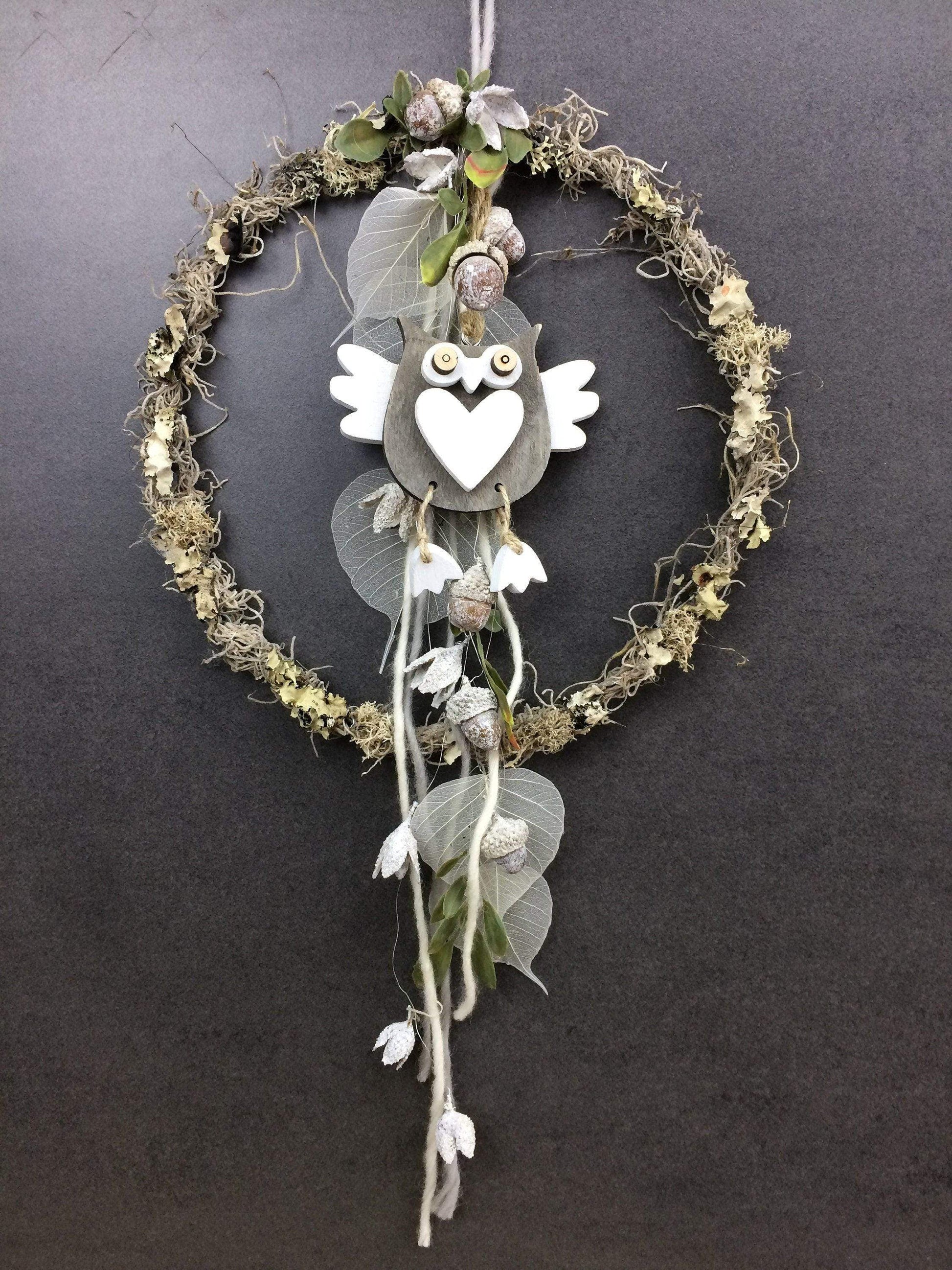 Türkranz Herbst Herbstlich Türschmuck Modern Eule Wunschgröße Tür Schmuck ganzjährig Boho Eicheln Filz Natur Moos Skelettblätter Buchecker – handgemacht aus Seiden- und Kunstblumen, langlebig & pflegeleicht von SarahsFlowerStudio