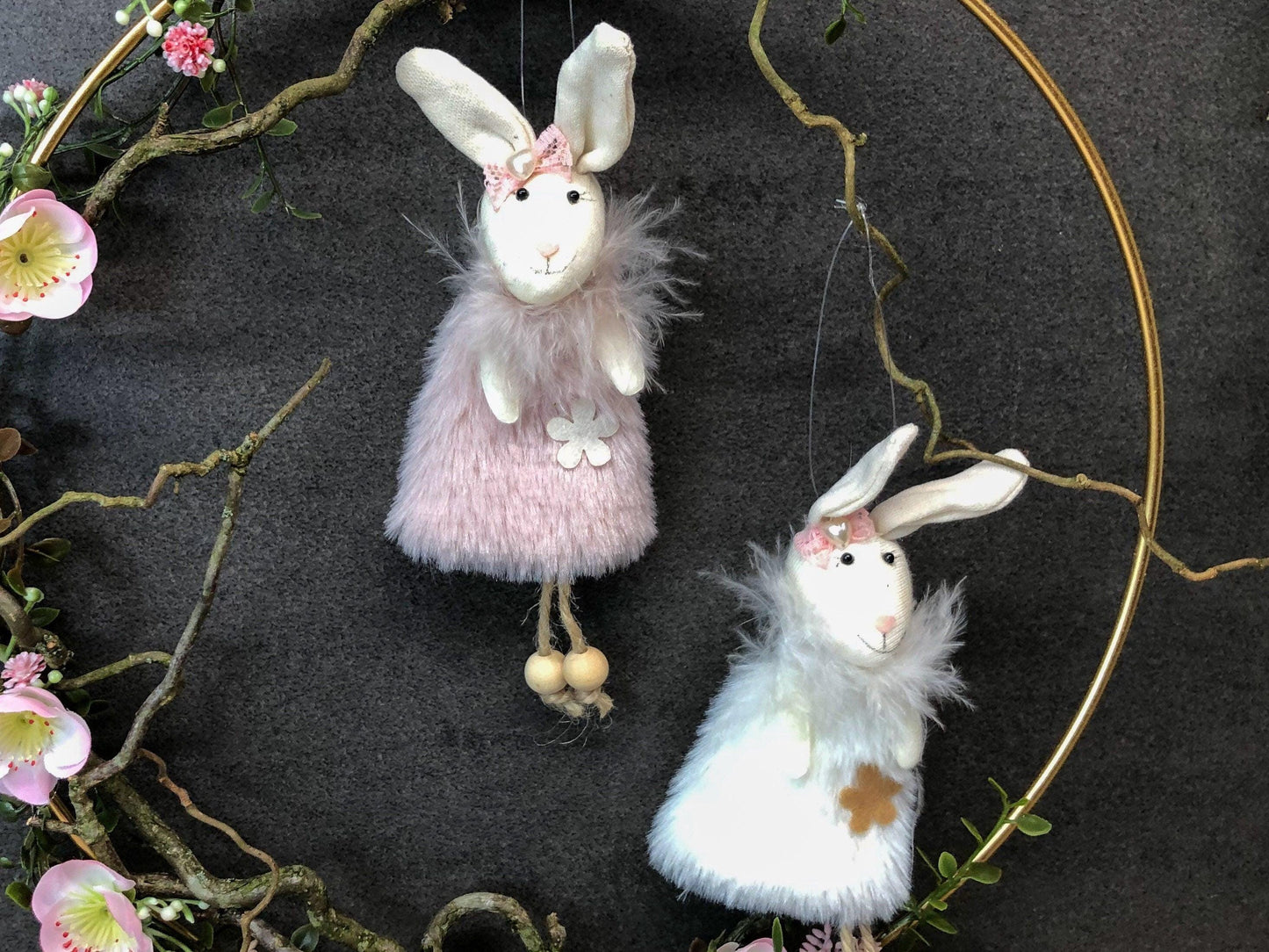 Türkranz Frühling modern mit Hasen – Seidenblumen Türdeko ganzjährig – Türkranz – SarahsFlowerStudio