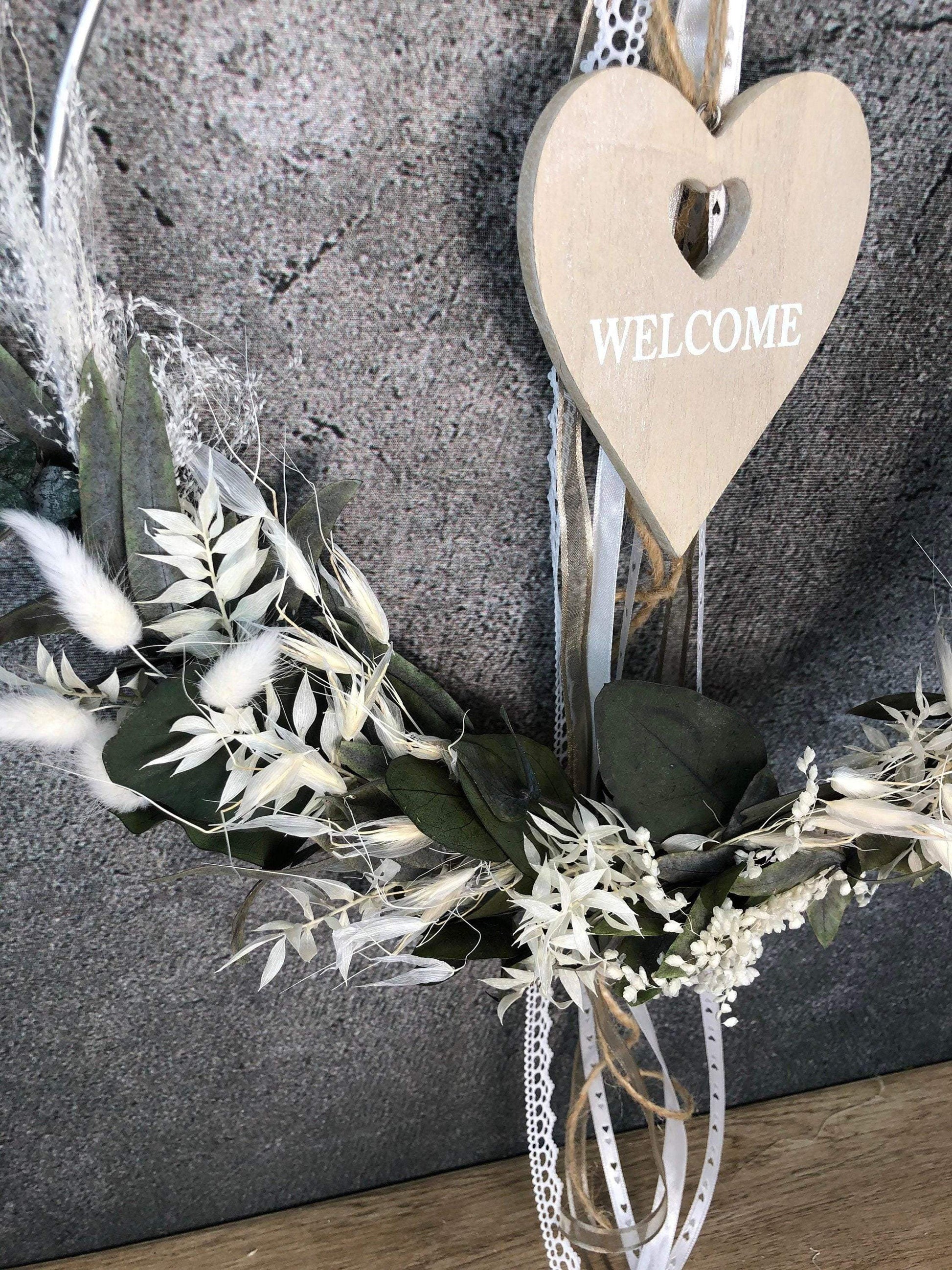 Türkranz Welcome Herz Kranz Ring Eukalyptus Gräser Wandkranz Trockenblumen Natur natürlich Hoop Herbst Herbstlich – handgemacht aus Seiden- und Kunstblumen, langlebig & pflegeleicht von SarahsFlowerStudio