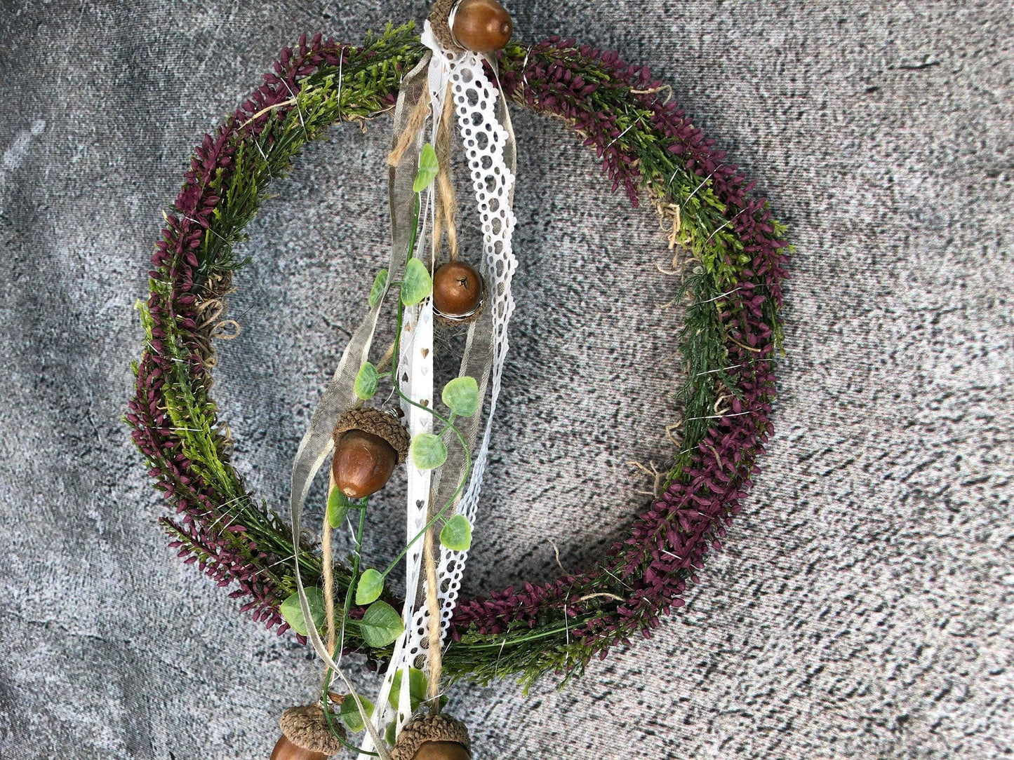 Türkranz Heide Erika Herz Eicheln Eichel Herbst Herbstlich Türschmuck Modern Wunschfarbe Wunschgröße Tür Schmuck ganzjährig – handgemacht aus Seiden- und Kunstblumen, langlebig & pflegeleicht von SarahsFlowerStudio
