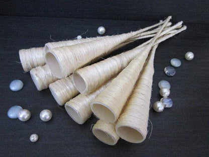 10 Sisaltüten 30cm in Creme Sisaltrichter – handgemacht aus Seiden- und Kunstblumen, langlebig & pflegeleicht von SarahsFlowerStudio