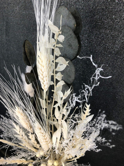 Trockenblumenstrauß Strauß Gräser mit Exoten Eukalyptus Gräser Trockenblumen Trockenmaterial Natur natürlich dried bouquet dried Flowers – handgemacht aus Seiden- und Kunstblumen, langlebig & pflegeleicht von SarahsFlowerStudio