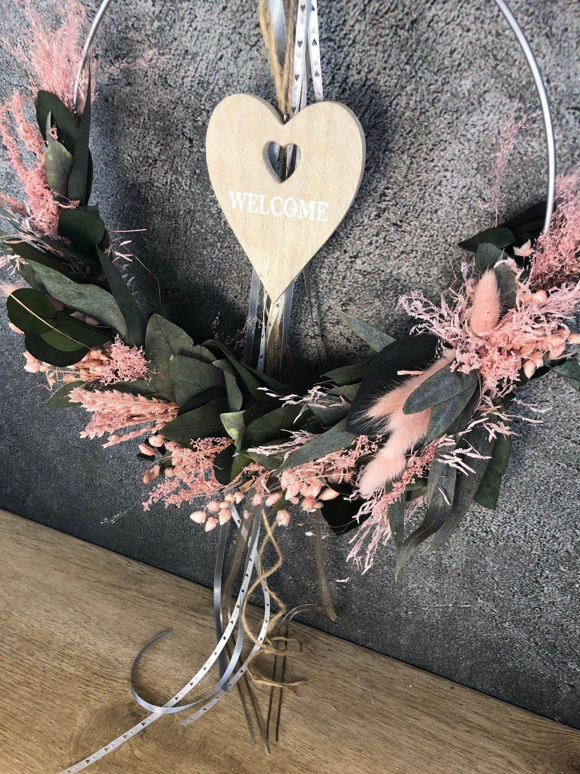 Türkranz Welcome Herz Kranz Ring Eukalyptus Gräser Wandkranz Trockenblumen Natur natürlich Hoop Herbst Herbstlich – handgemacht aus Seiden- und Kunstblumen, langlebig & pflegeleicht von SarahsFlowerStudio