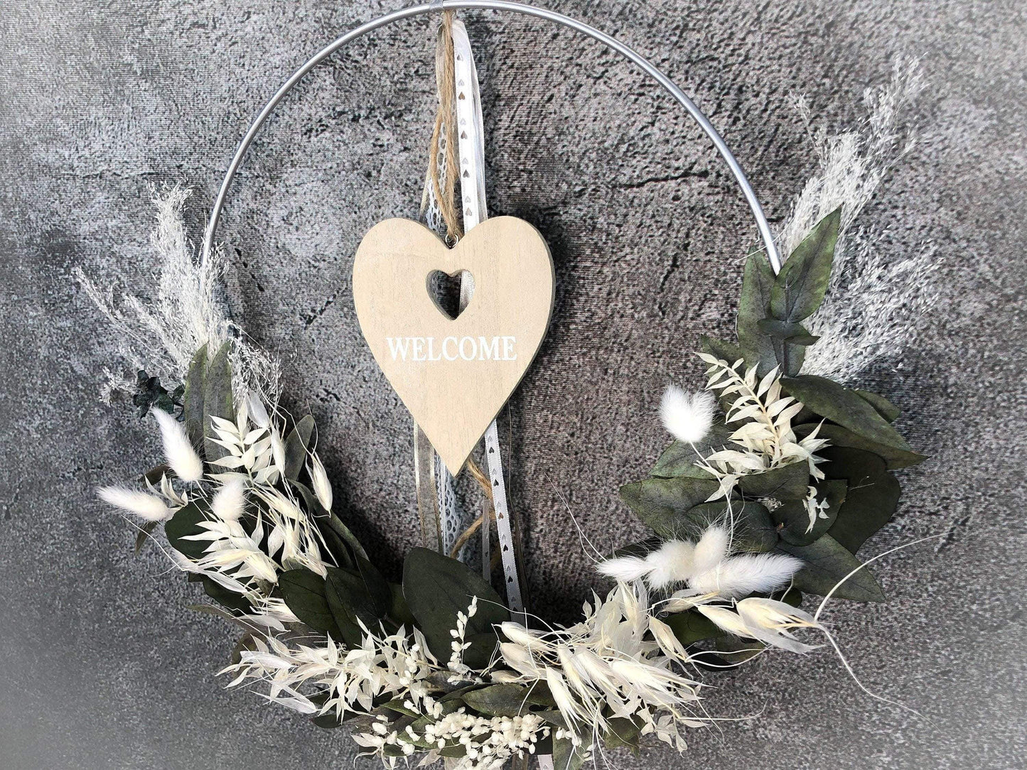 Türkranz Welcome Herz Kranz Ring Eukalyptus Gräser Wandkranz Trockenblumen Natur natürlich Hoop Herbst Herbstlich – handgemacht aus Seiden- und Kunstblumen, langlebig & pflegeleicht von SarahsFlowerStudio