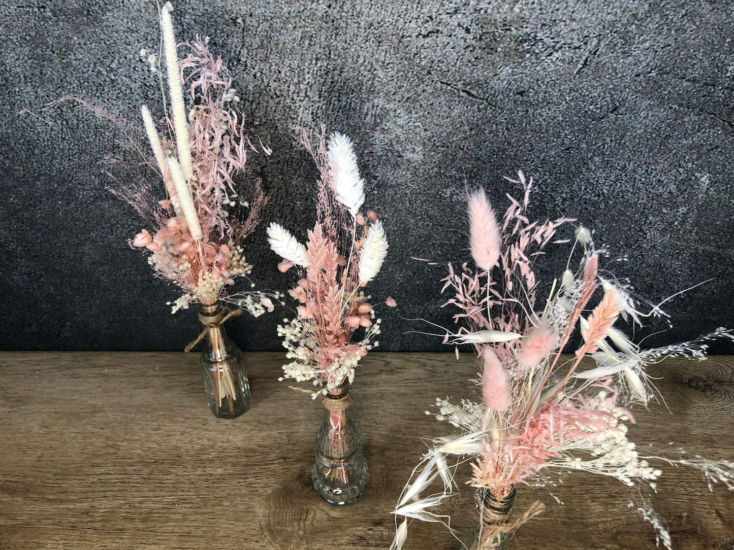 Tischdeko 3er Set Blumen Tischgesteck Strauß Gläser Flasche Gräser Trockenblumen Trockenmaterial Natur natürlich dried bouquet dried Flowers – handgemacht aus Seiden- und Kunstblumen, langlebig & pflegeleicht von SarahsFlowerStudio