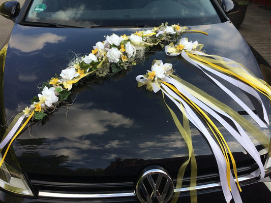 Autoschmuck Set 3 Teilig Gesteck und Schleifen Autodekoration Hochzeit Kutschen Kutschendekoration Deko Dekoration Hochzeit Wedding – handgemacht aus Seiden- und Kunstblumen, langlebig & pflegeleicht von SarahsFlowerStudio