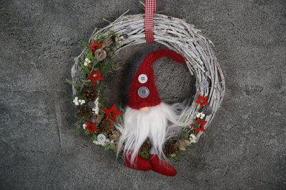Türkranz Türdeko Türschmuck Weihnachten Weidenkranz Wichtel Zapfen Stern Apfel Knöpfe Tanne Band Modern – handgemacht aus Seiden- und Kunstblumen, langlebig & pflegeleicht von SarahsFlowerStudio