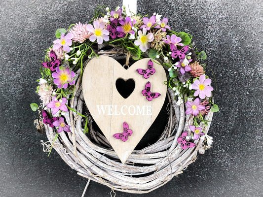 Türkranz Türdeko Türschmuck Herz Welcome Modern ganzjährig Tür Schmuck Schmetterling Herbst – handgemacht aus Seiden- und Kunstblumen, langlebig & pflegeleicht von SarahsFlowerStudio
