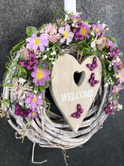 Türkranz Türdeko Türschmuck Herz Welcome Modern ganzjährig Tür Schmuck Schmetterling Herbst – handgemacht aus Seiden- und Kunstblumen, langlebig & pflegeleicht von SarahsFlowerStudio