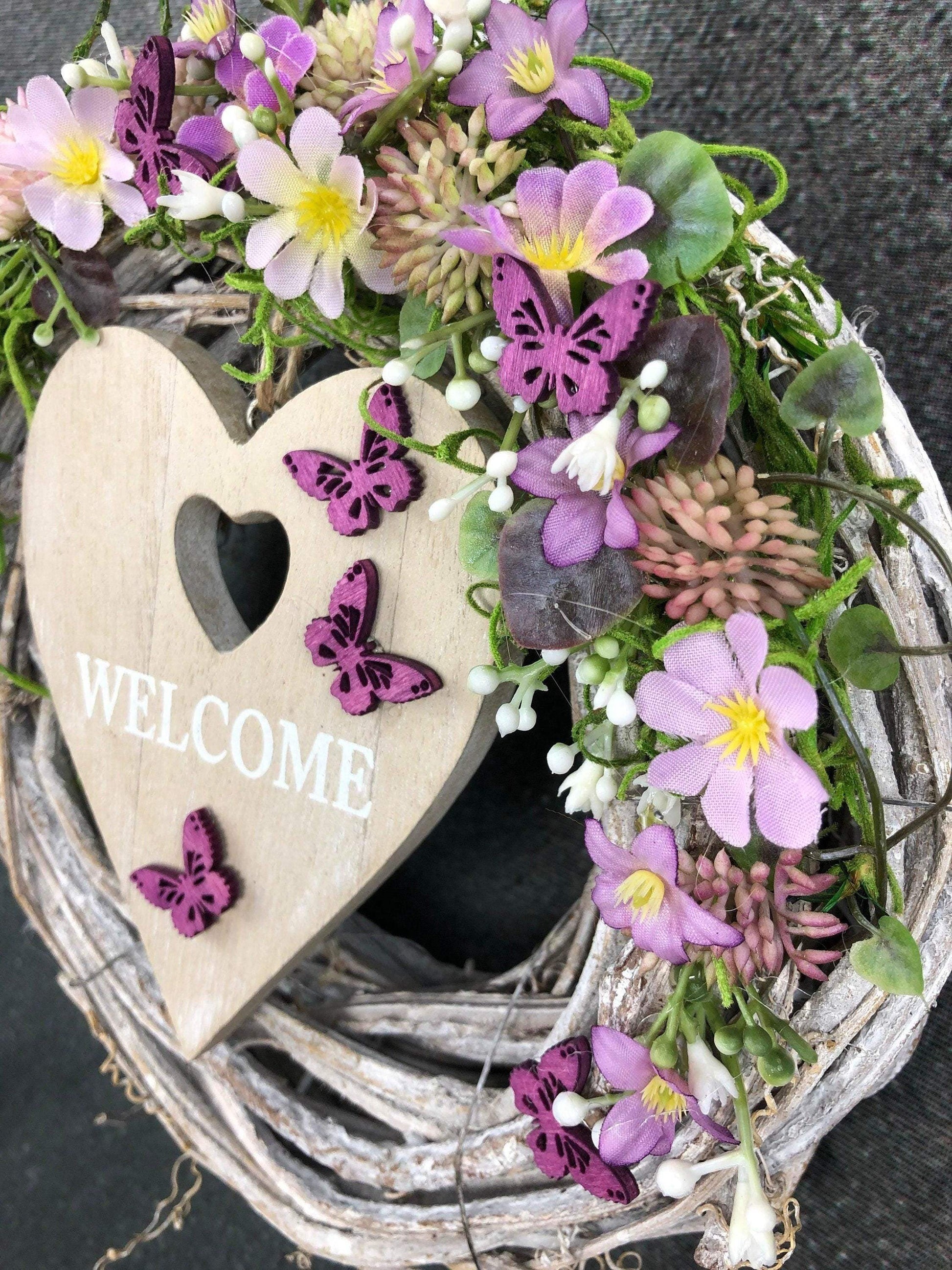 Türkranz Türdeko Türschmuck Herz Welcome Modern ganzjährig Tür Schmuck Schmetterling Herbst – handgemacht aus Seiden- und Kunstblumen, langlebig & pflegeleicht von SarahsFlowerStudio