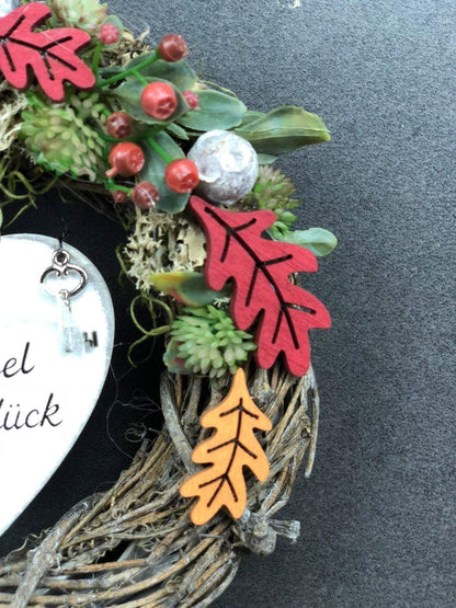 Türkranz 22cm Türdeko Türschmuck Herz Schlüssel zum Herz Modern Tür Schmuck Herbst herbstlich ganzjährig Herbst – handgemacht aus Seiden- und Kunstblumen, langlebig & pflegeleicht von SarahsFlowerStudio