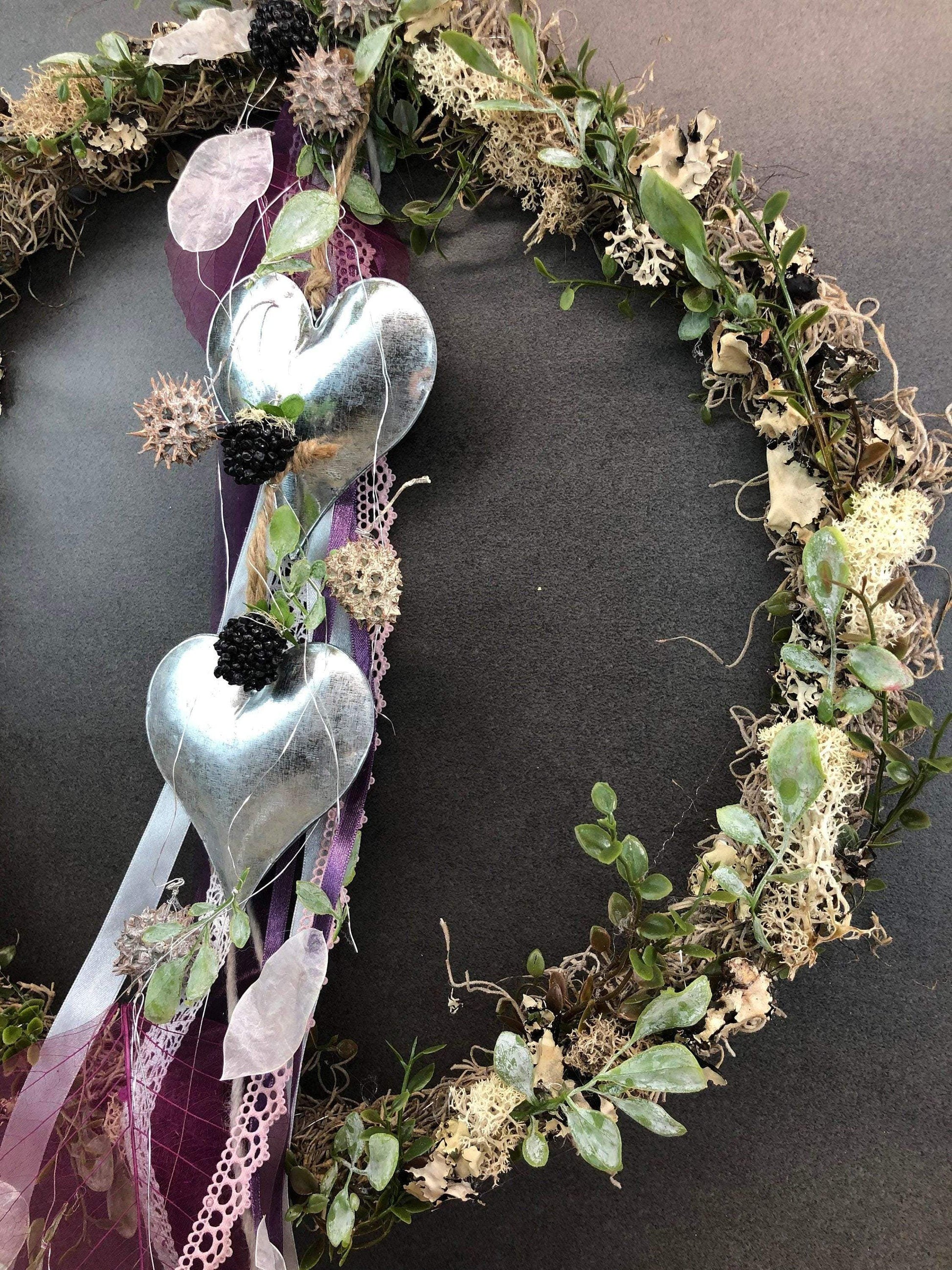 Türkranz ganzjährig Modern Türdeko Tür Schmuck Wunschgröße ganzjährig Herz Boho Skelettblätter Band Filz Spitzenband – handgemacht aus Seiden- und Kunstblumen, langlebig & pflegeleicht von SarahsFlowerStudio
