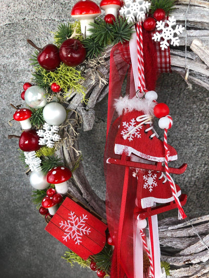 Advent Türkranz Schlitten Schlittschuhe Stern Türdekoration Türschmuck Weihnachten Weidenkranz Wichtel – handgemacht aus Seiden- und Kunstblumen, langlebig & pflegeleicht von SarahsFlowerStudio