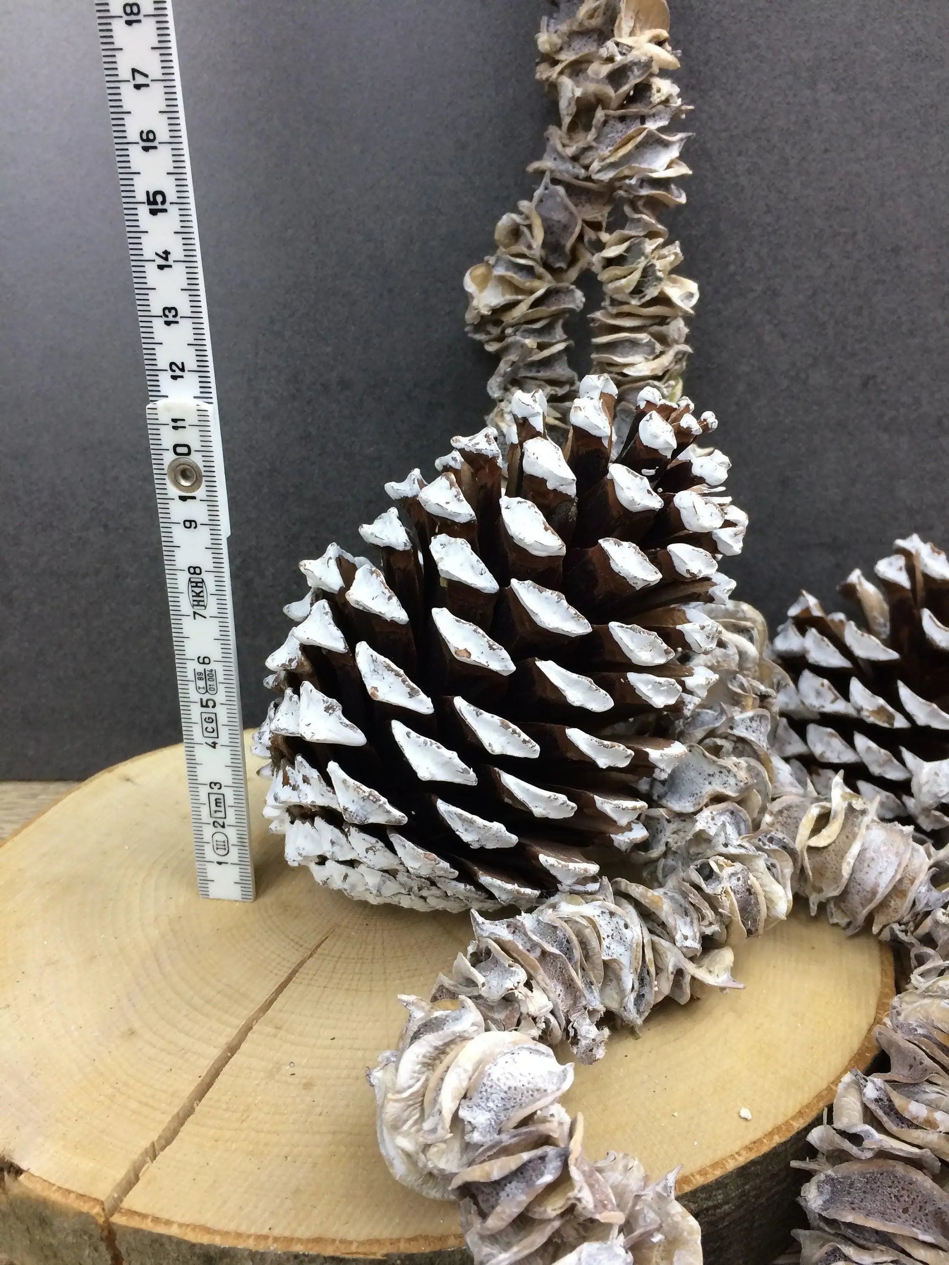 Zapfen groß 5 Stück Zapfen Weihnachten Weihnachtlich Hutzel Herbst herbstlich natürlich getrocknet gekalkt Zapfen Hutzel Herbst Weihnachten – handgemacht aus Seiden- und Kunstblumen, langlebig & pflegeleicht von SarahsFlowerStudio