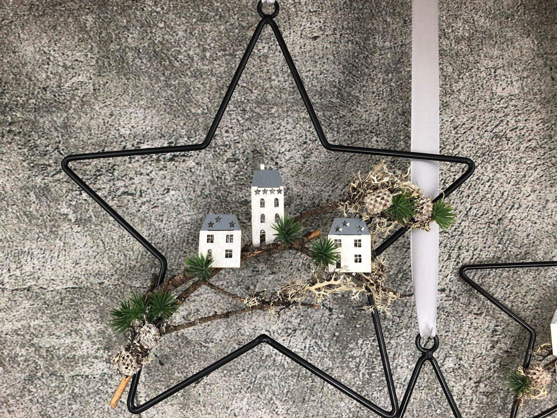 Stern Fensterdeko Häuser Haus Türkranz Advent Modern Ring Fenster Fensterschmuck Deko Weihnachten Wandschmuck – handgemacht aus Seiden- und Kunstblumen, langlebig & pflegeleicht von SarahsFlowerStudio